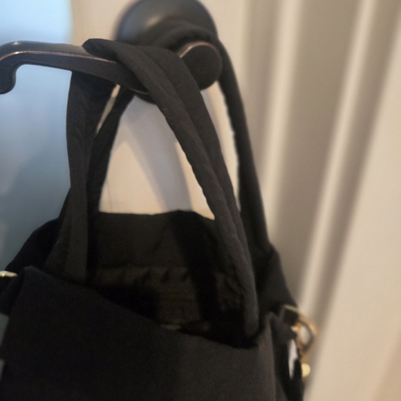lululemon athletica Black Crossbody Bag - Picture 3 of 9